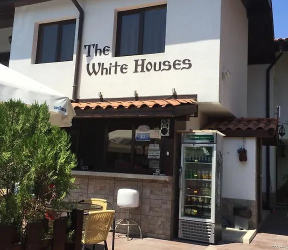 The White Houses Complex